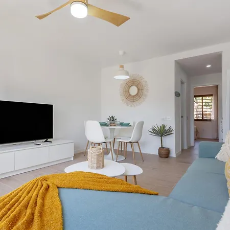 Oasis Duna Sol Y Sal Pool * Corralejo